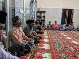 SAFARI TARAWIH JALIN SILATURAHMI ANTARA REMAJA MASJID PADUKUHAN GALIH DAN WIYOKO